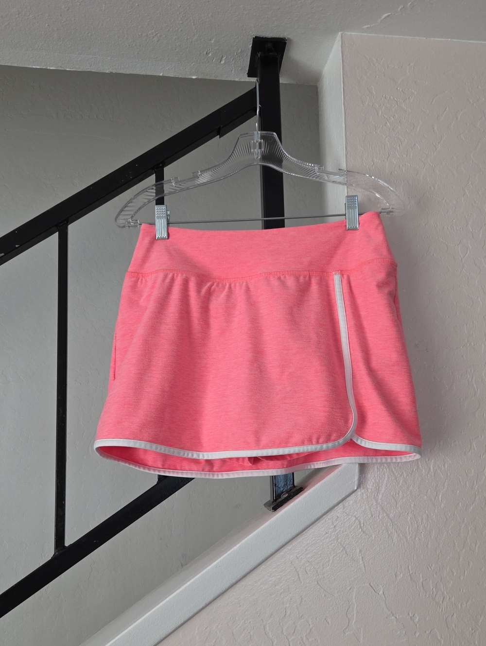 Athletic Works Coral Pink Skort with White Trim - Women's Active Shorts Size M
